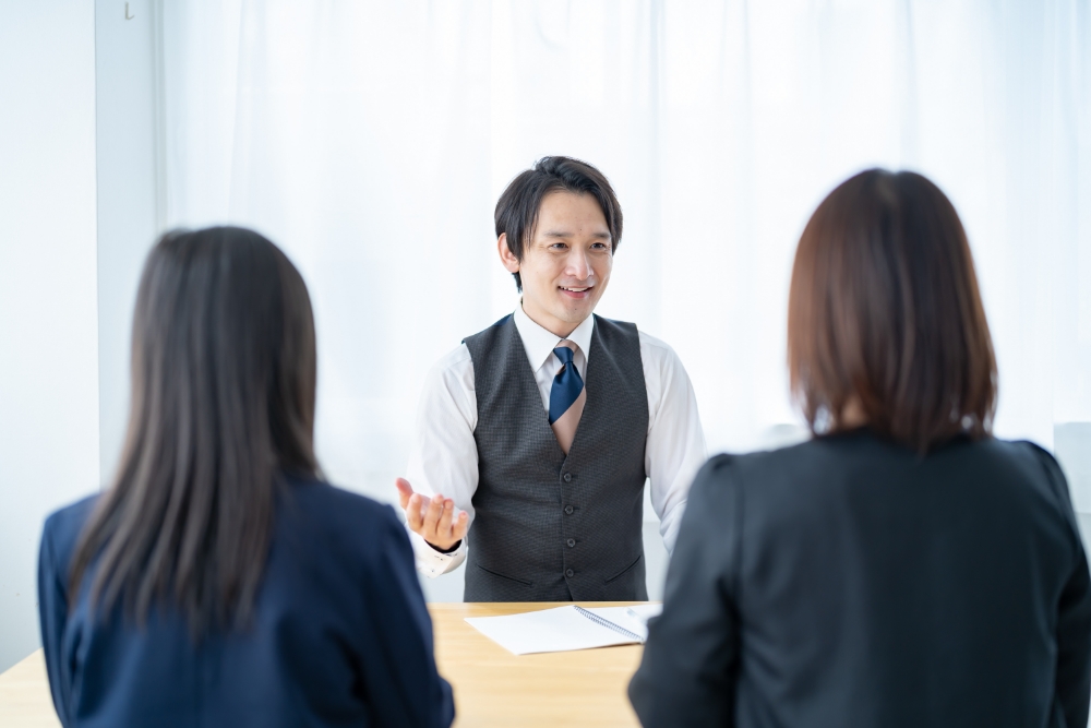 生徒が次の段階に進むことができるようにご家族と生徒に寄り添い、ご提案やサポートをします。